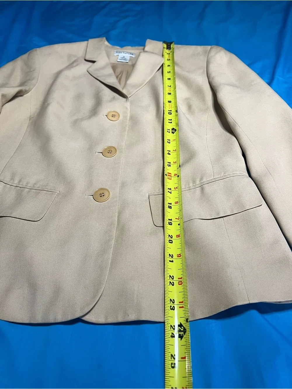 Ann Taylor 100% Silk Fitted Blazer Jacket Tan Beige Size 2